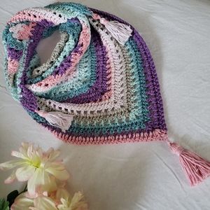 Pretty shwal crocheted, Unique!💟